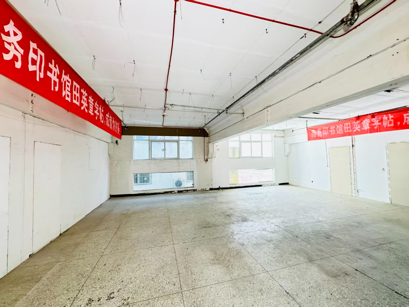 聂泰路建议再强化“人工智能算力中心、AI应用孵化、数字经济示范园”等产业概念，会更符合产业园招商语言_COPY